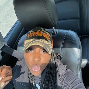 Meet your Posher, Kimayah